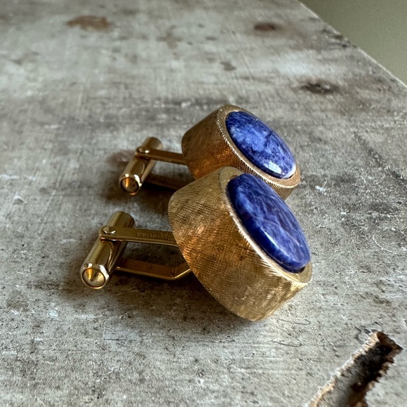 Vintage CHRISTIAN DIOR GOLD CIRCLE AND BLUE FAUX LAPIS CUFFLINKS - Picture 2 of 4
